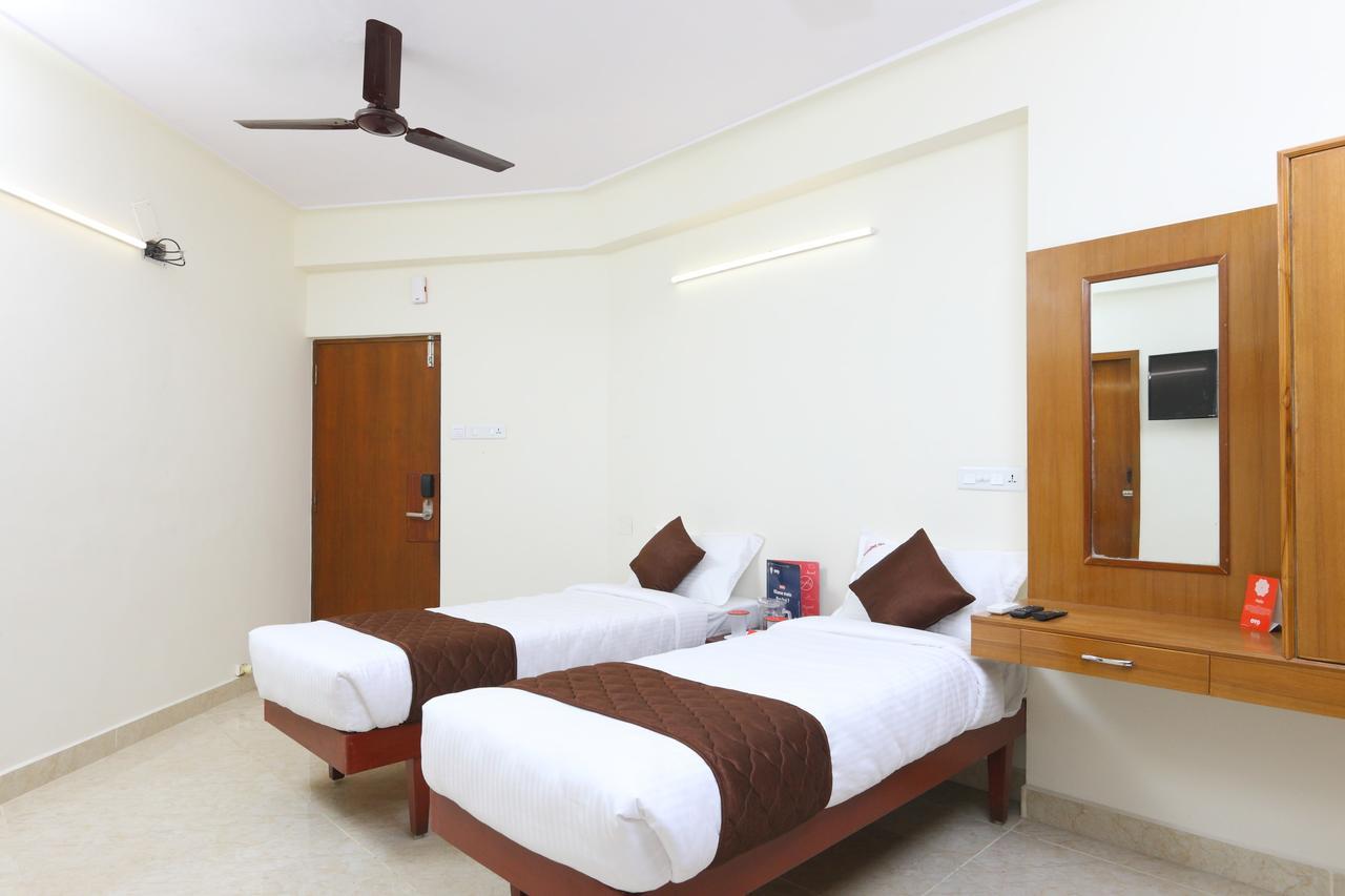 Oyo 11433 Kishore Inn Chennai Extérieur photo