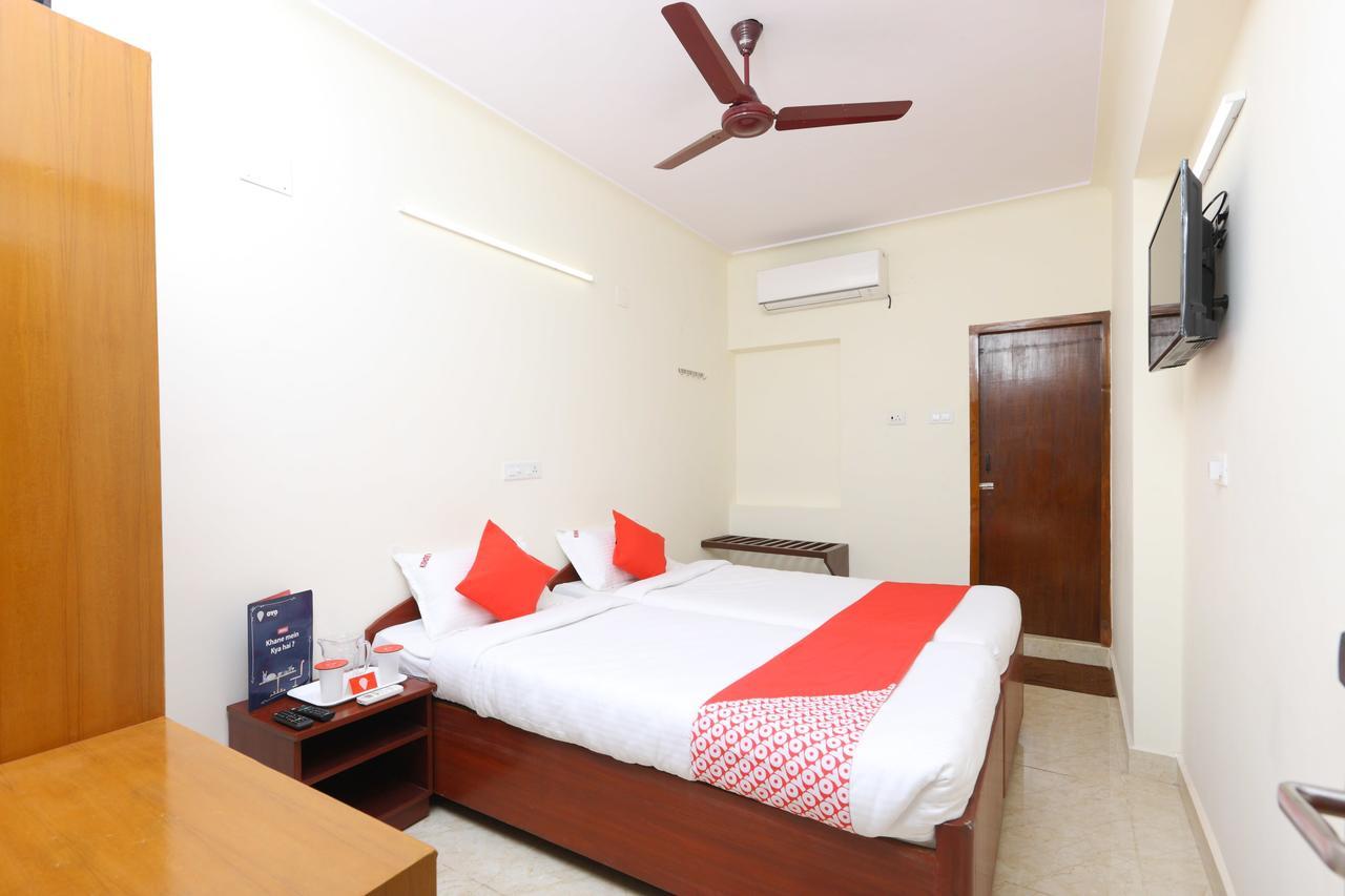 Oyo 11433 Kishore Inn Chennai Extérieur photo